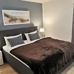 Luxus Fewo Albatros Direkt Am Golfplatz Mit Garage Und Terrasse Wiesmoor